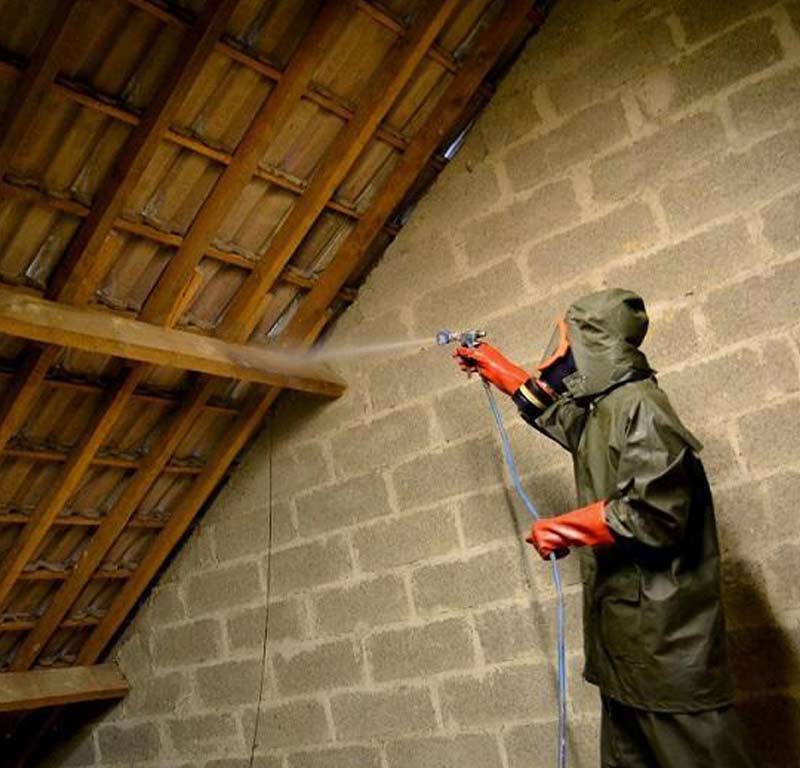 Rénovation de charpente - PROMICHELCOUVREUR : En tant que couvreur toiturier charpentier, nous réalisons la rénovation de charpente en bois avant la pose de couverture. Traitement des bois, boiseries de charpente. Spécialistes des traitements du bois préventifs et curatifs des charpentes sur Namur et toute la Belgique