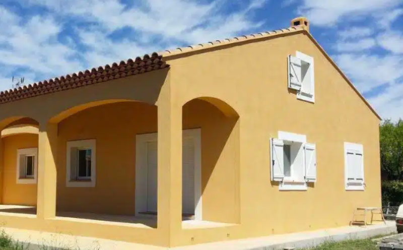 PROMICHELCOUVREUR couvreur, toiturier sur Namur et toute la Belgique. Votre spécialiste en travaux de nettoyage, traitement par pulvérisation, peinture hydrofuge toiture, couverture, zinguerie, étanchéité toit plat rooting, isolation toit combles, rénovation de charpente, traitement des bois, ravalement peinture façade et nettoyage des extérieurs : klinkers, pierre bleue … sur Namur et toute la Belgique